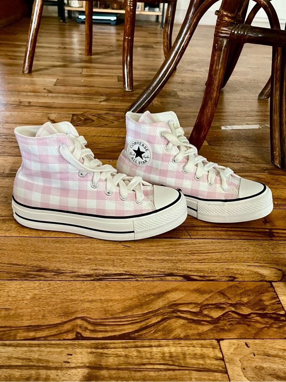Converse Chuck Taylor All Star Lift Platform Gingham Pink Women’s 8